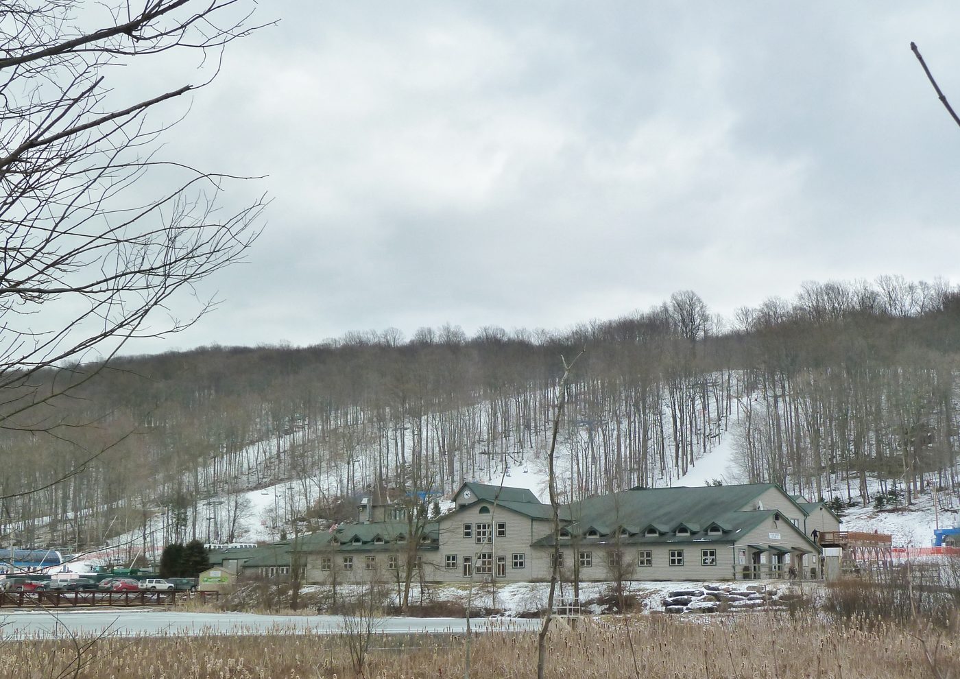 Ski lodge and slopes at Shawnee Mountain